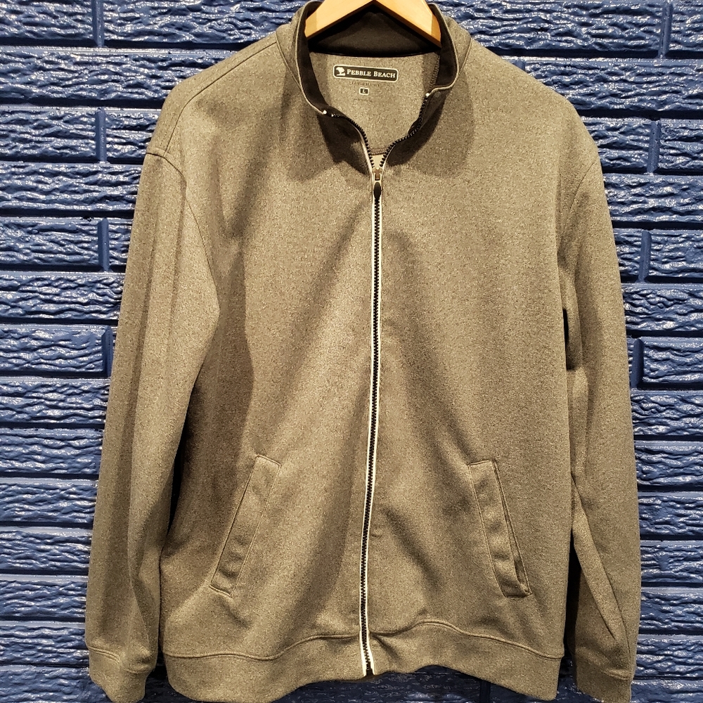GREY PEBBLE BEACH PERFORMANCE ZIP UP EUC